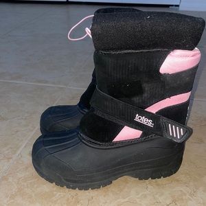 Totes snow boots